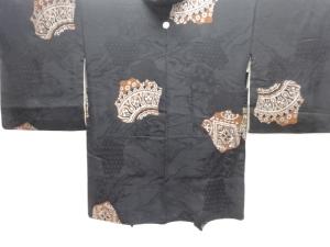 大正ロマン　更紗模様織り出し漆一つ紋羽織